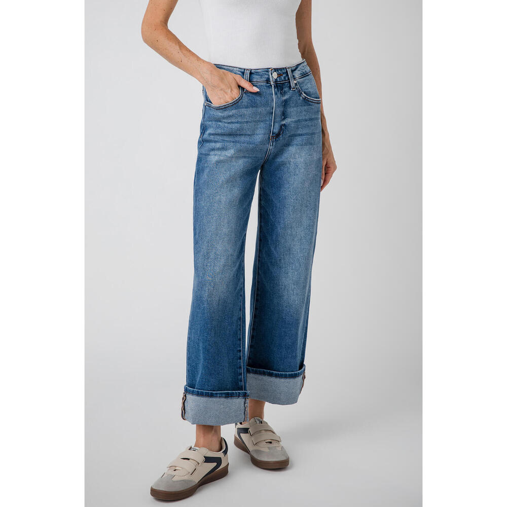 Social Threads Risen Phoebe High Rise Crop Wide Leg Cuffed Jeans Size 2626 / Med